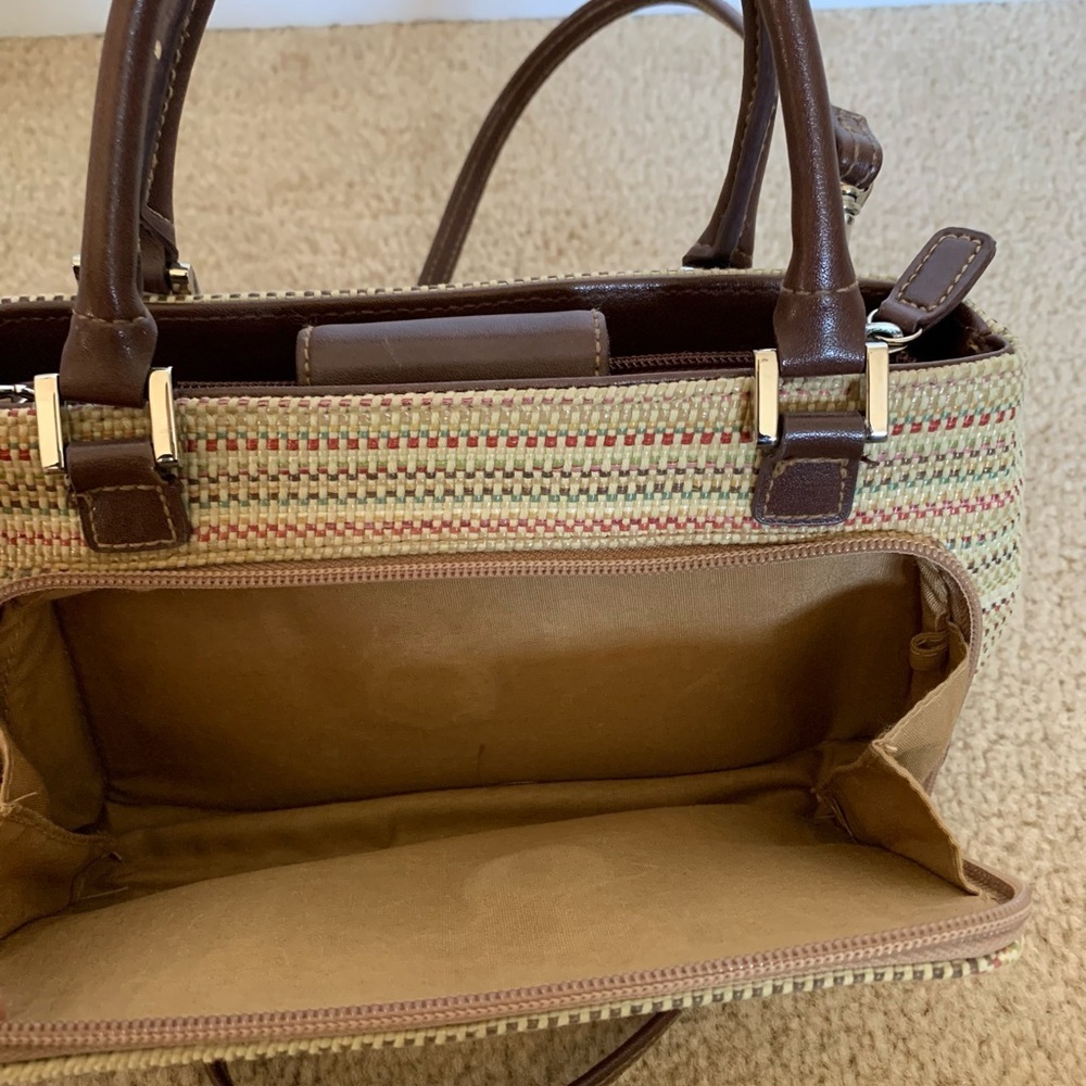 Rossetti Small Crossbody Purse w/ Removable Strap - Picture 4 of 16